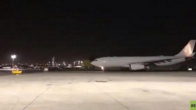 Photo of لأول مرة.. شاهد هبوط طائرة إماراتية بمطار تل أبيب (صور + فيديو)